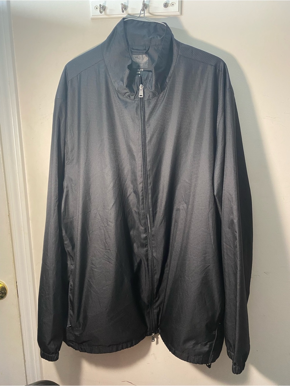 Greg Norman Collection Black Men's Lightweight Windbreaker